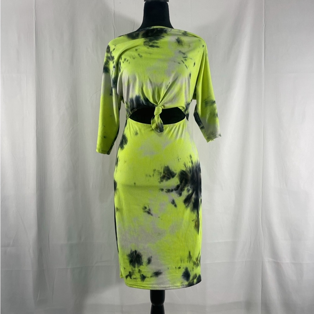 Tie dye maxi dress black, lime,neon yellow, cut out front tie, 
Mid sleeve,Large - Picture 8 of 8